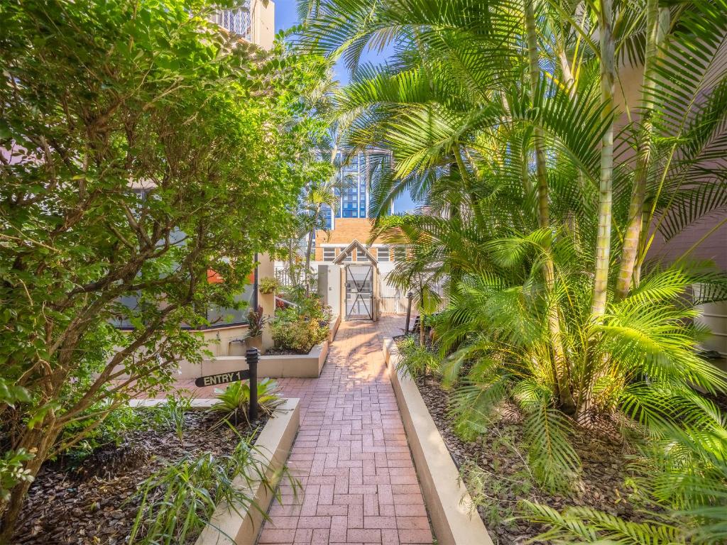 Spring Hill Gardens Apartments - Resim 25