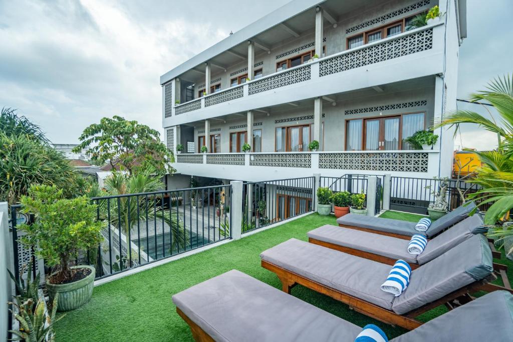 The Breeze Stay and Surf Canggu Bali - 12