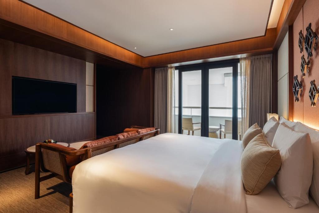 Bali Beach Hotel - 10