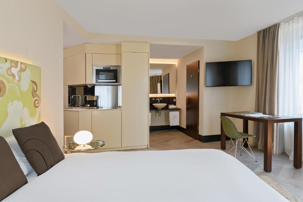 Dapur atau dapur kecil di VISIONAPARTMENTS Brandschenkestrasse - contactless check-in