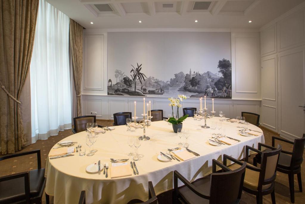 Restaurace v ubytování Hôtel de la Paix Lausanne