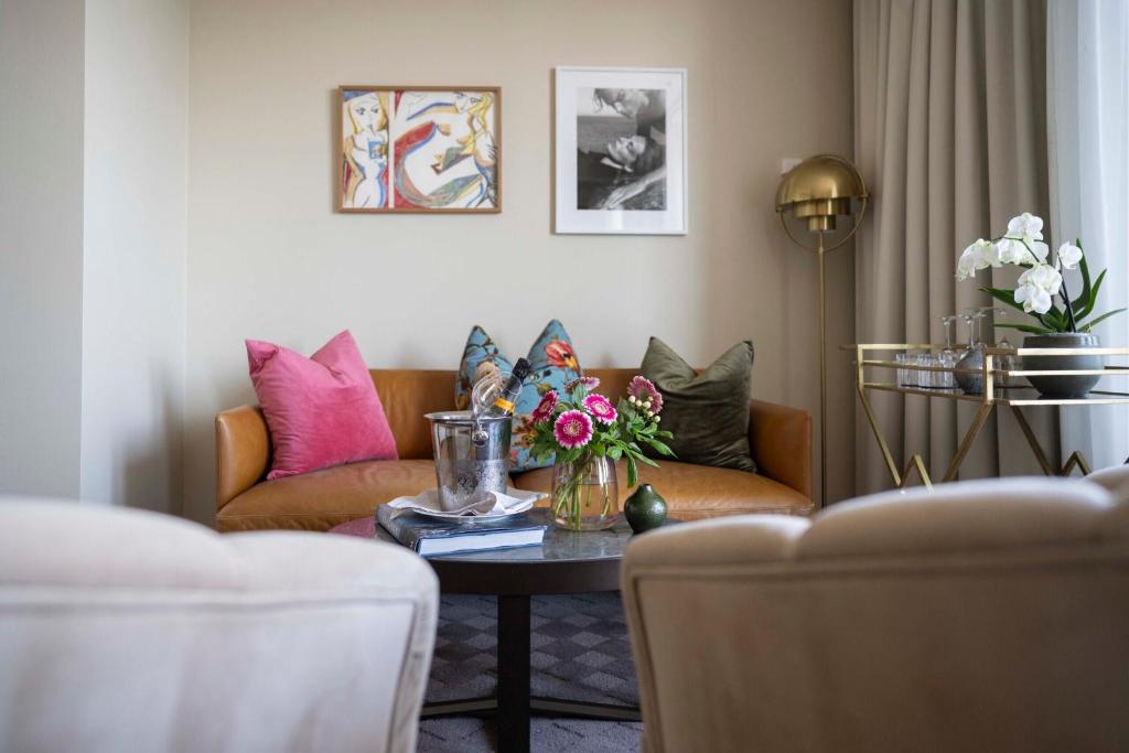 
Stockholm Town Suite
