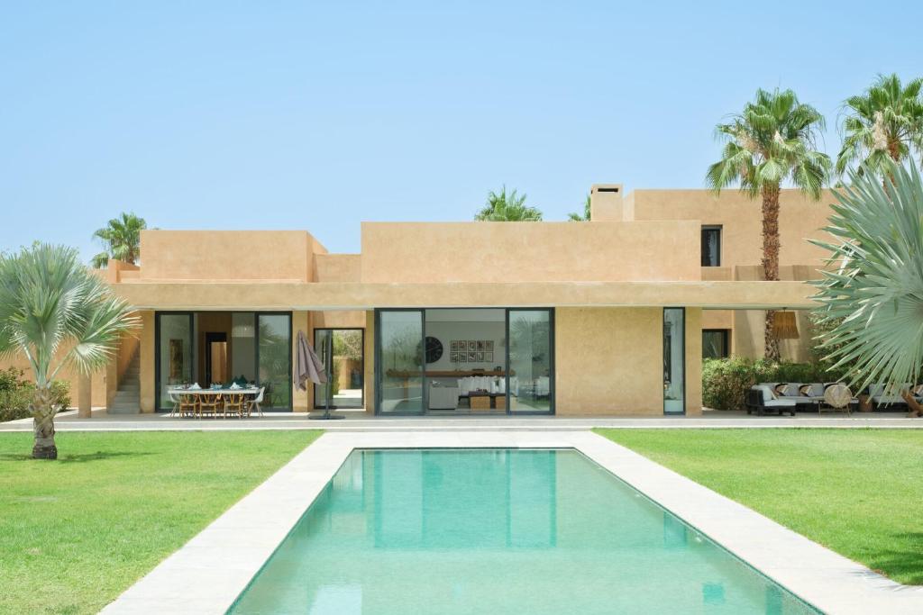 Piscina a Villa BELYA o a prop