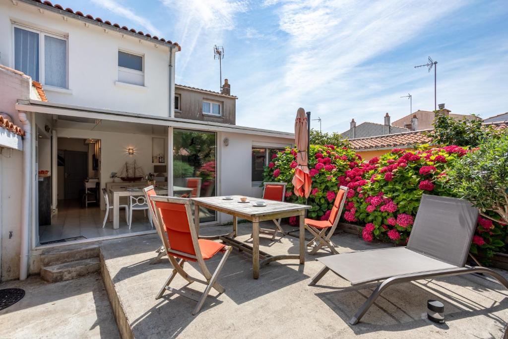 Photo de la galerie de l'établissement La maison des amis 8 personnes, à Les Sables-dʼOlonne