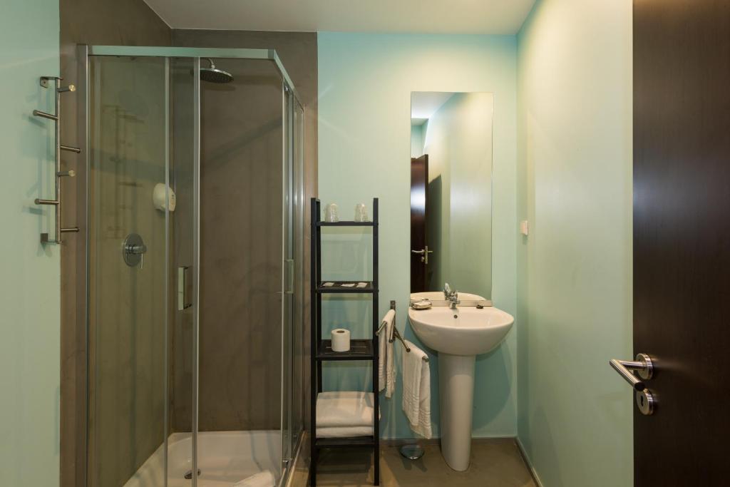 Alfama - Lisbon Lounge Suites - Resim 40