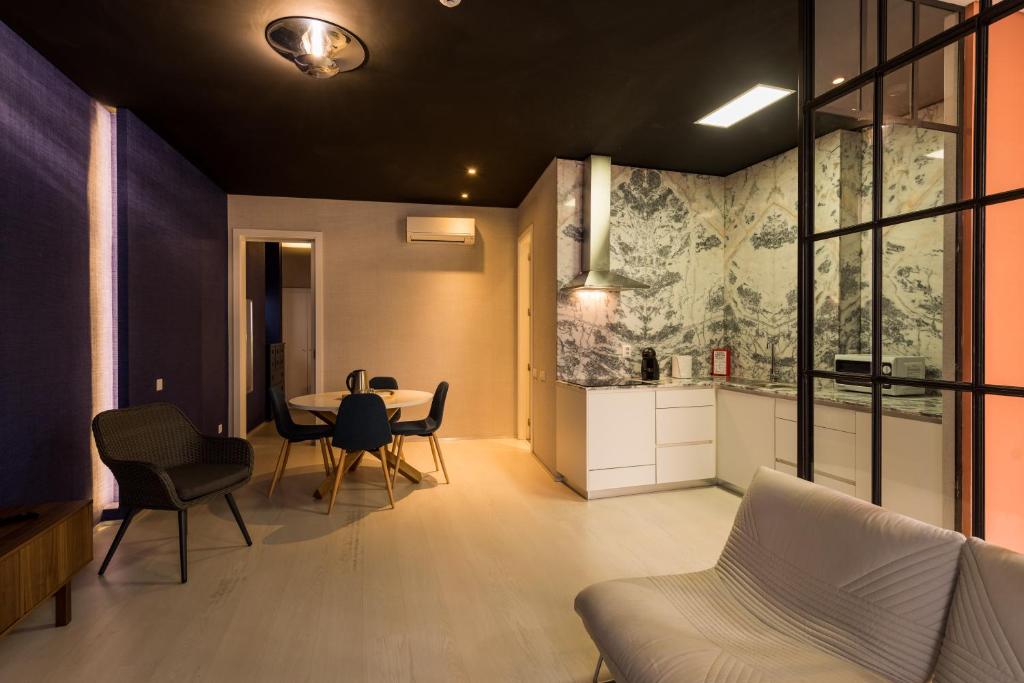 Alfama - Lisbon Lounge Suites - Resim 42