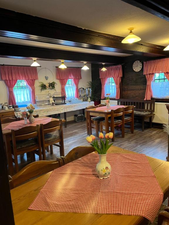 A restaurant or other place to eat at Casa Cristina