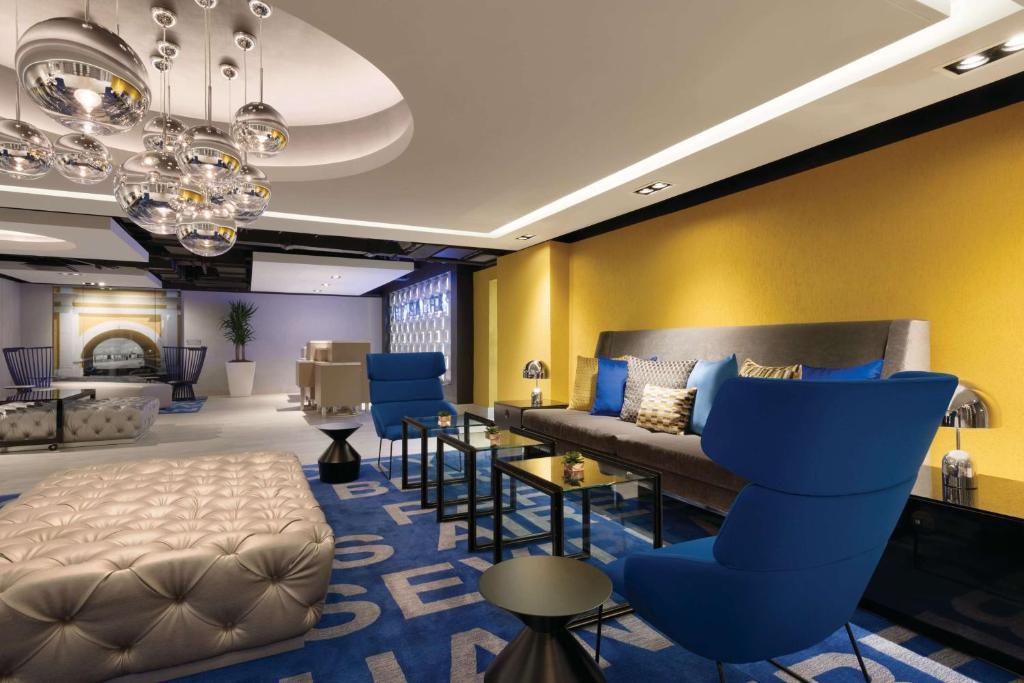 Posezení v ubytování TRYP by Wyndham Isla Verde