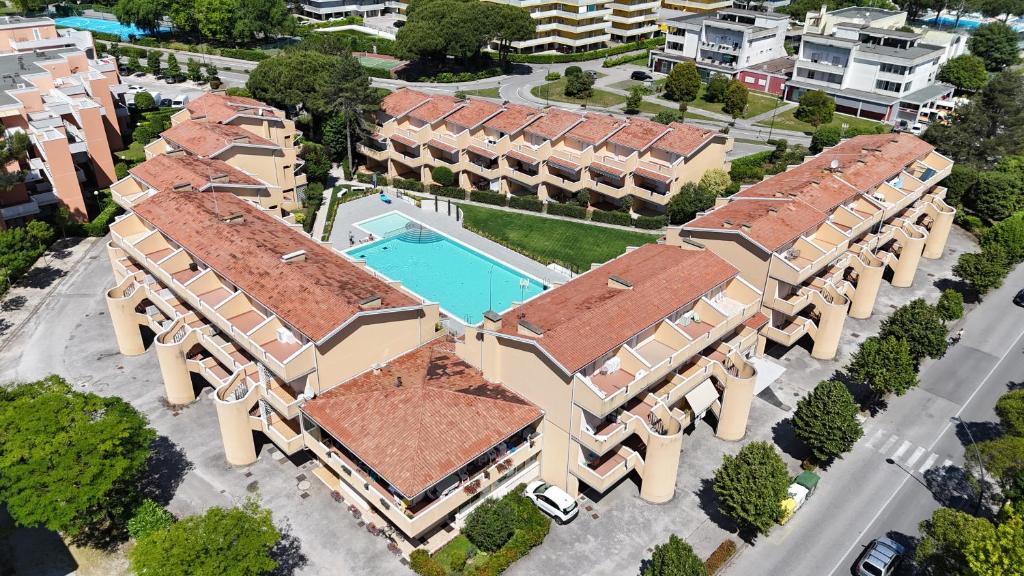 The swimming pool at or close to Villaggio Selene