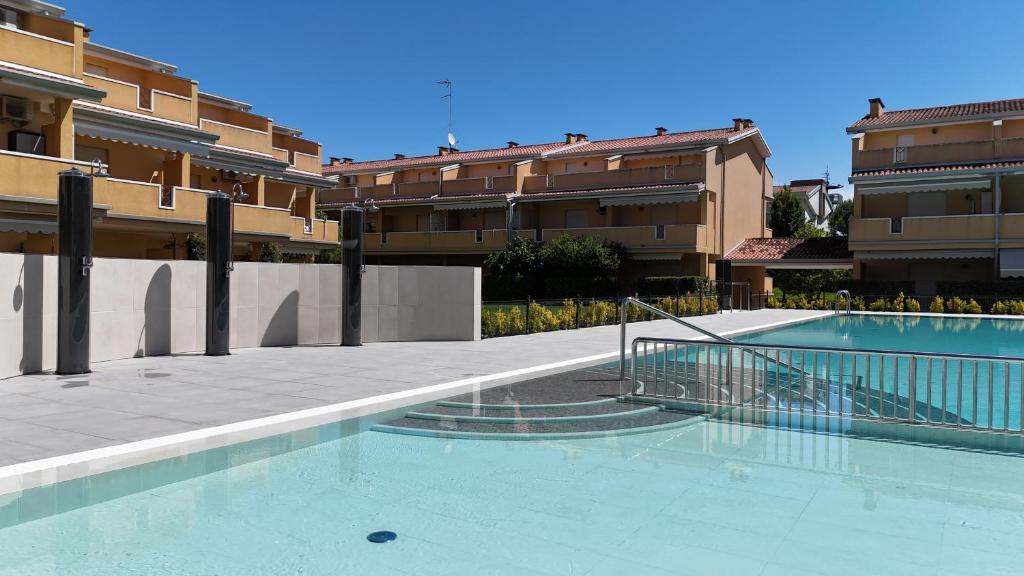 The swimming pool at or close to Villaggio Selene