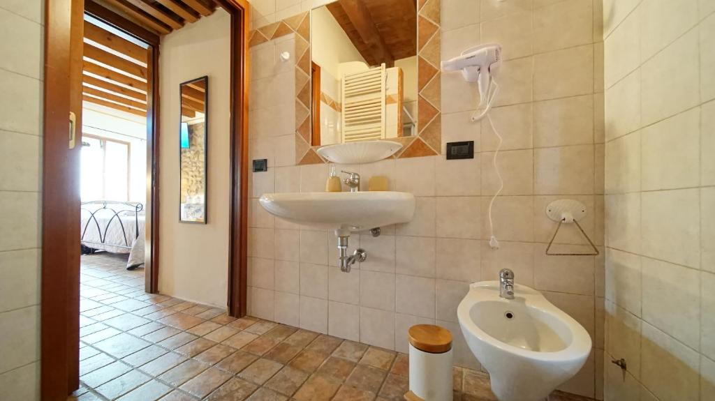 Koupelna v ubytování B&B Relax Rooms - Peschiera del Garda
