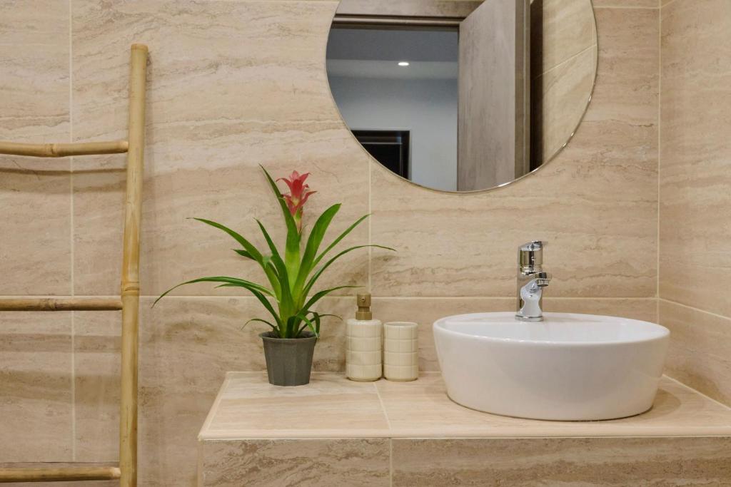 Acropolis Muses - Downtown Luxury Apartments - 10