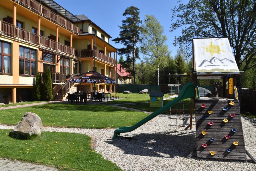 Herní místnost nebo prostor pro děti v ubytování Hotel Avalanche