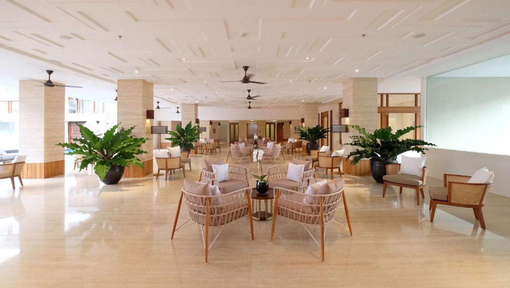 Restaurace v ubytování The Bandha Hotel & Suites