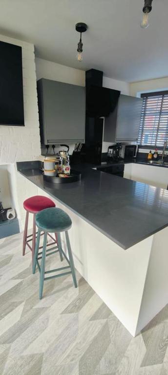 Captivating 2-Bed House in Nettleham - Habitación Doble Con Vistas Al Parque
