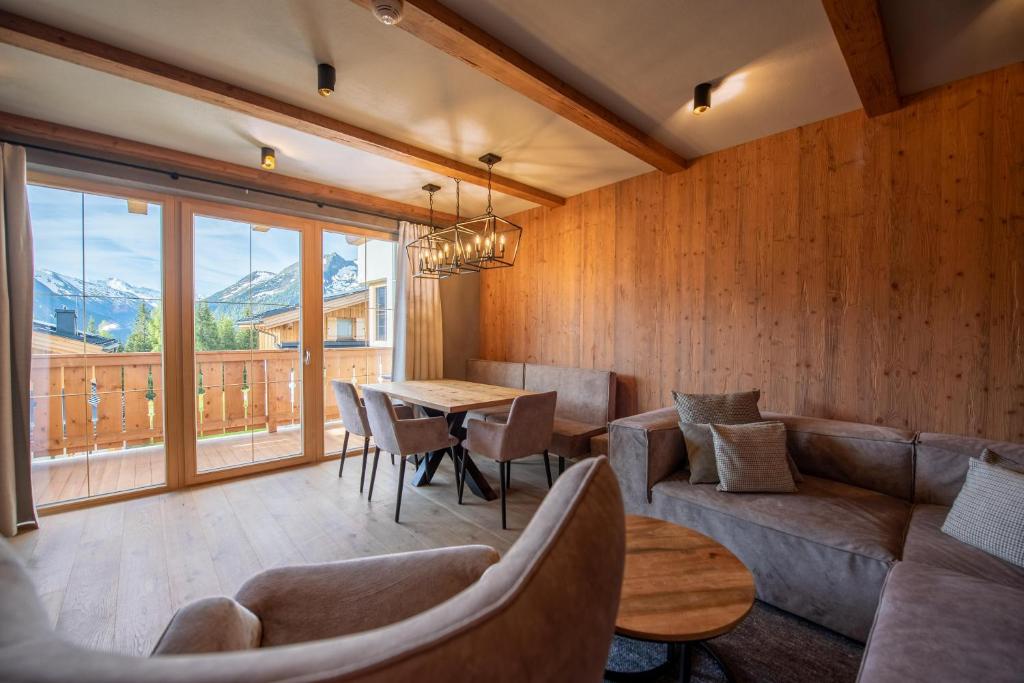 Χώρος καθιστικού στο Filzsteinresort Wohnungen Top 8