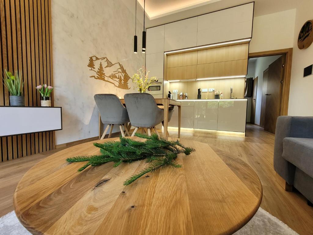 Kuchyň nebo kuchyňský kout v ubytování 1 CHALET SPA & WELLNESS - Jasná Center