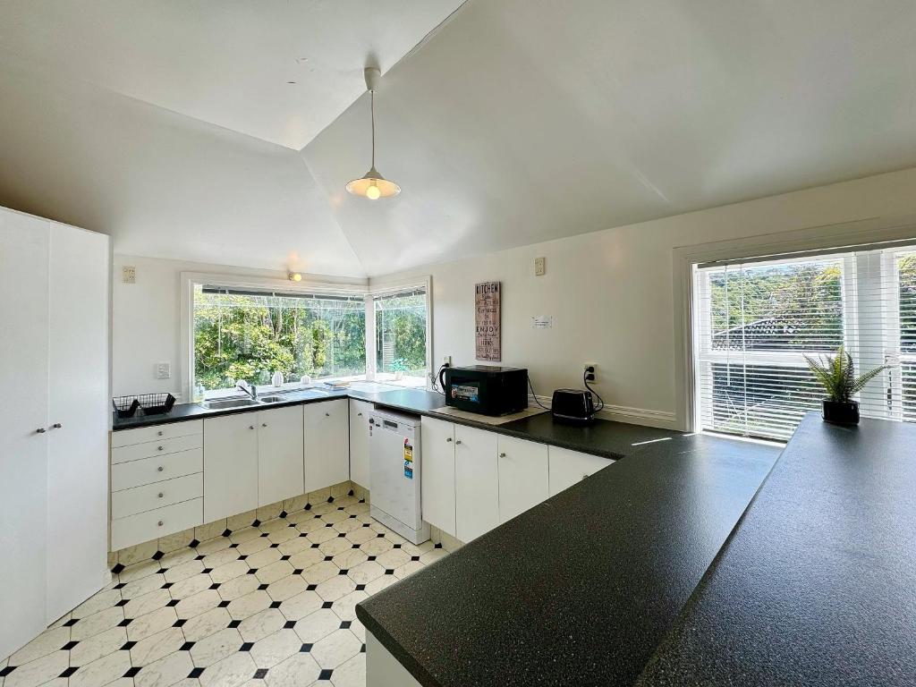 Harbourview Khandallah Charm - Resim 23