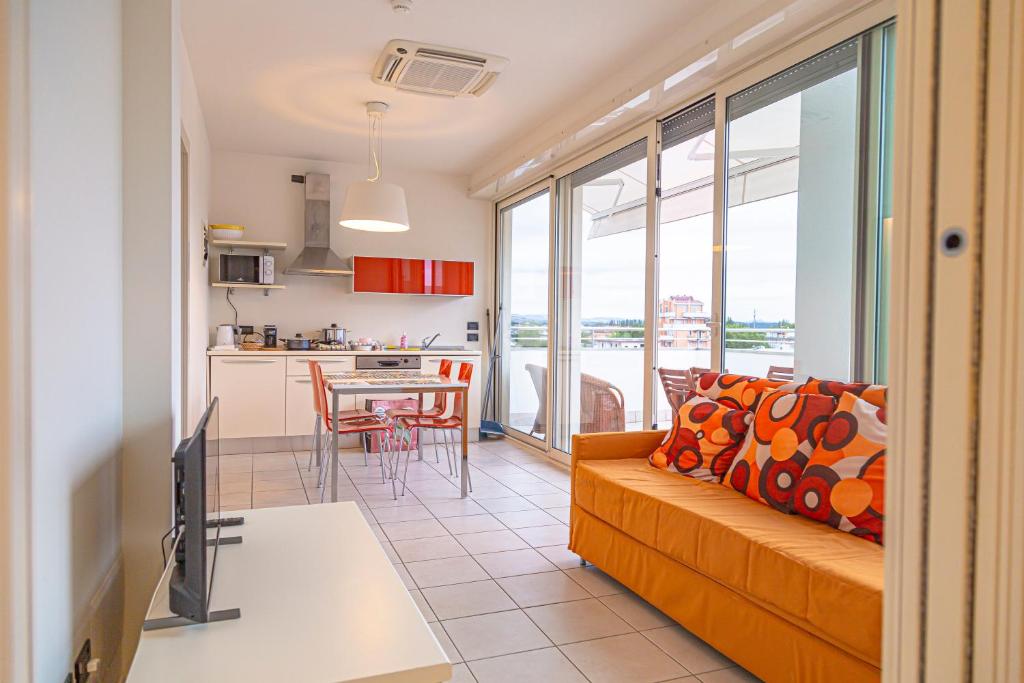 Kuchyň nebo kuchyňský kout v ubytování Hotel Avana Fronte Mare
