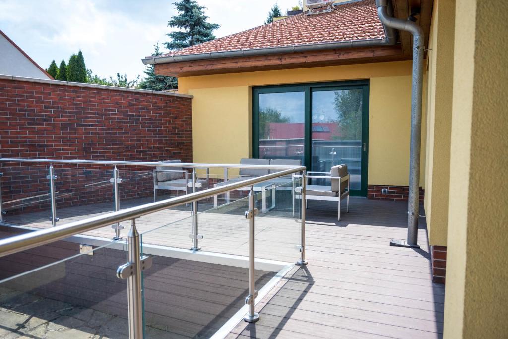 Rõdu või terrass majutusasutuses Vila Pod Zámkem Lednice