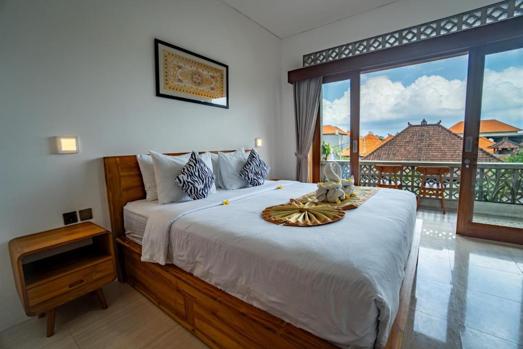 The Breeze Stay and Surf Canggu Bali - 3