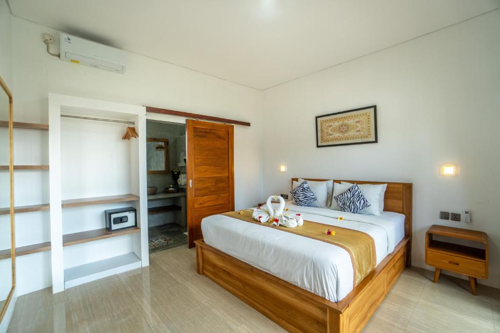 The Breeze Stay and Surf Canggu Bali - 11