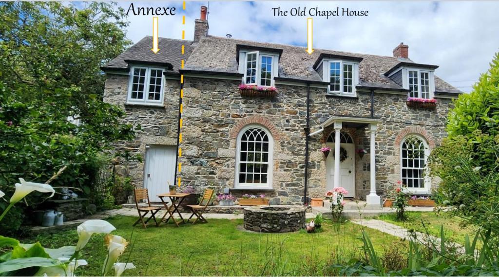 Κήπος έξω από το The Little Chapel Annexe