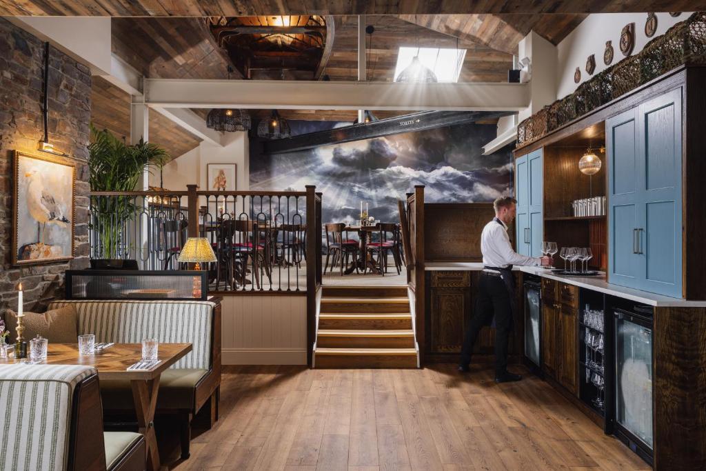 Pier House - Housity