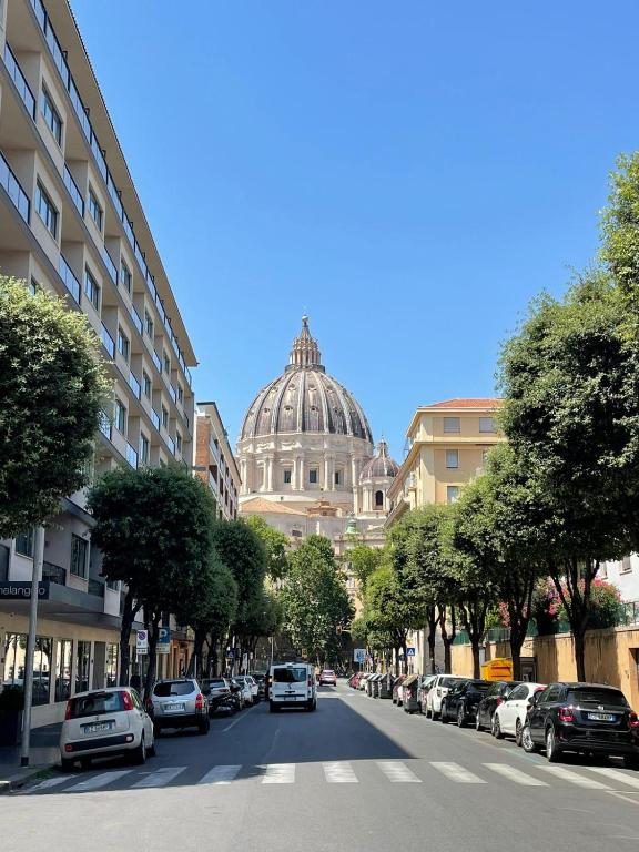 Vatican Mamma Roma