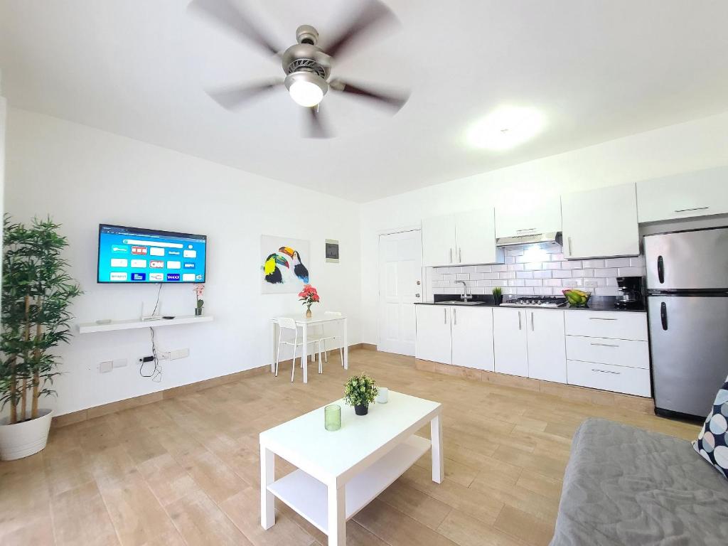 El Dorado Apartment 1bedroom walking distance from Playa Bavaro - Apartamento Con Balcón