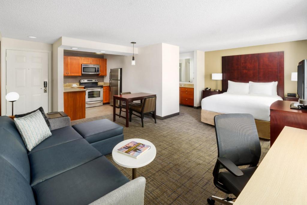 Kuchyň nebo kuchyňský kout v ubytování Residence Inn Seattle Northeast/Bothell