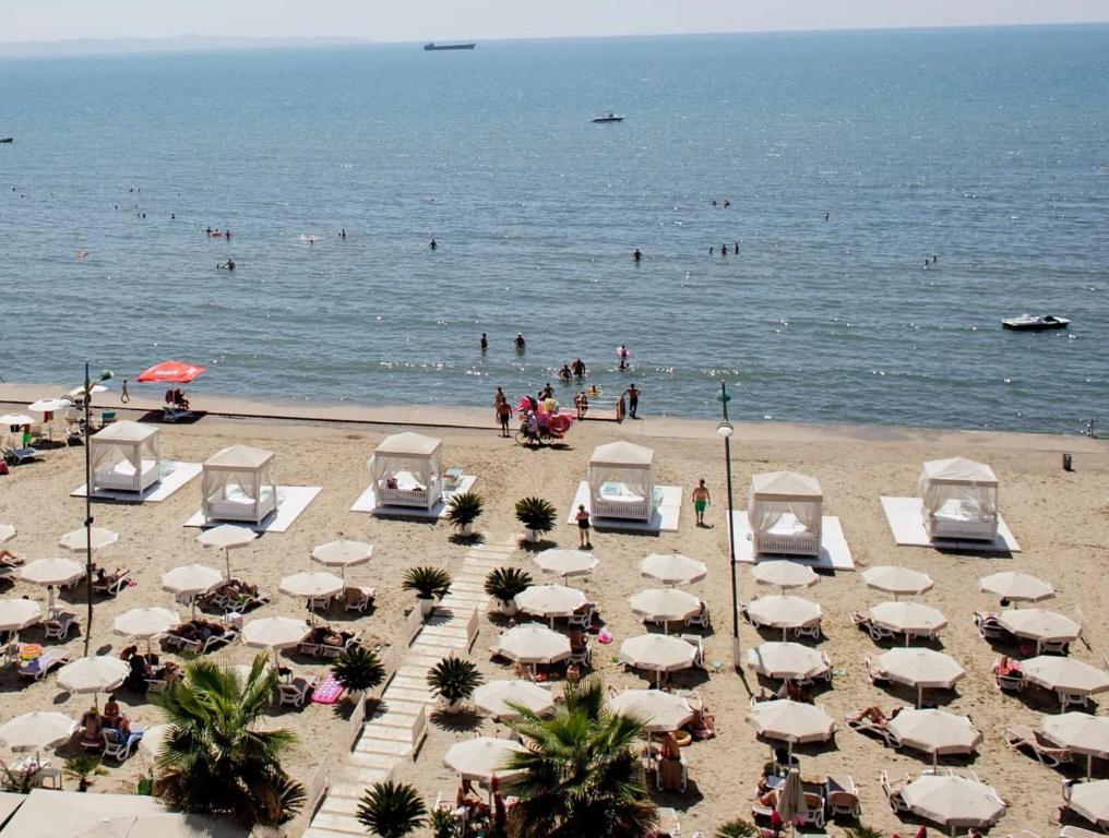Nespecifikovaný výhled na moře nebo výhled na moře při pohledu z hotelu