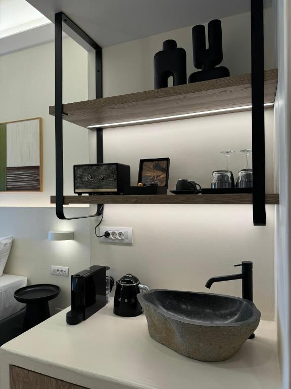 YeeOn Boutique Hotel, Gythio - Historic Hotels of Europe - Double Room With Sea View