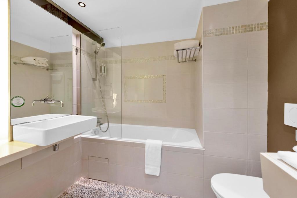 
Privilege Room with Patio View
