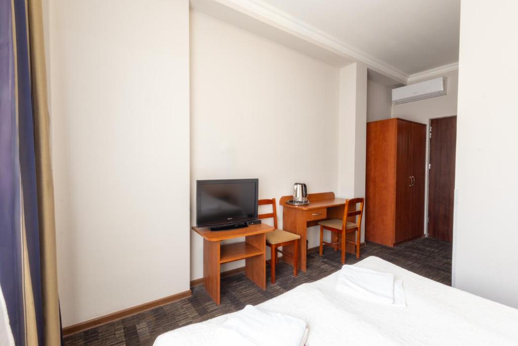 Noclegi Stadion Bed & Breakfast - Resim 28