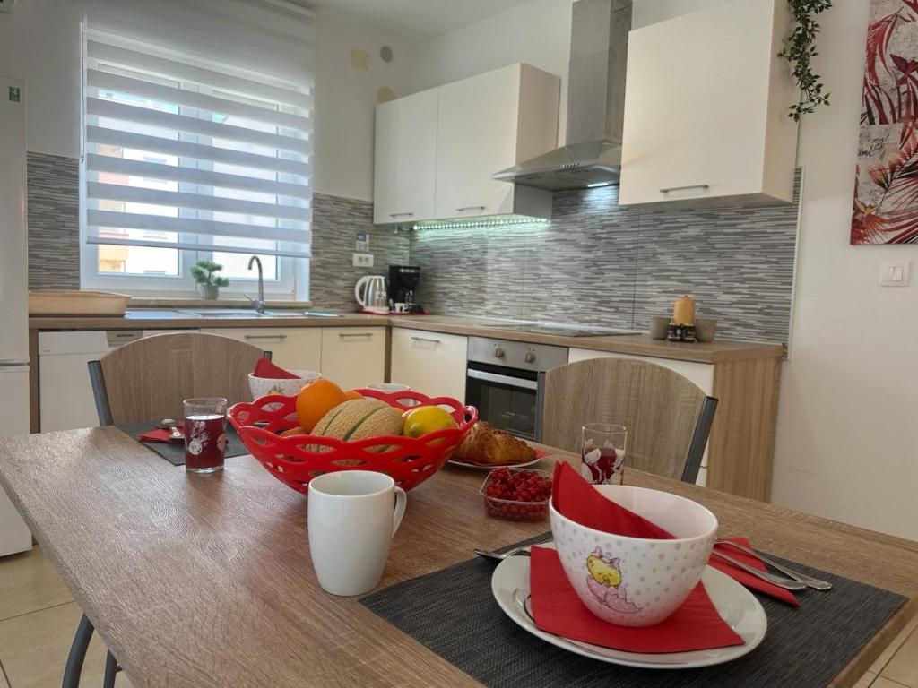 Kuchyň nebo kuchyňský kout v ubytování Apartments BRIST HILLS