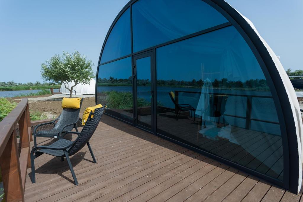 Balkón nebo terasa v ubytování Moncastro Glamping