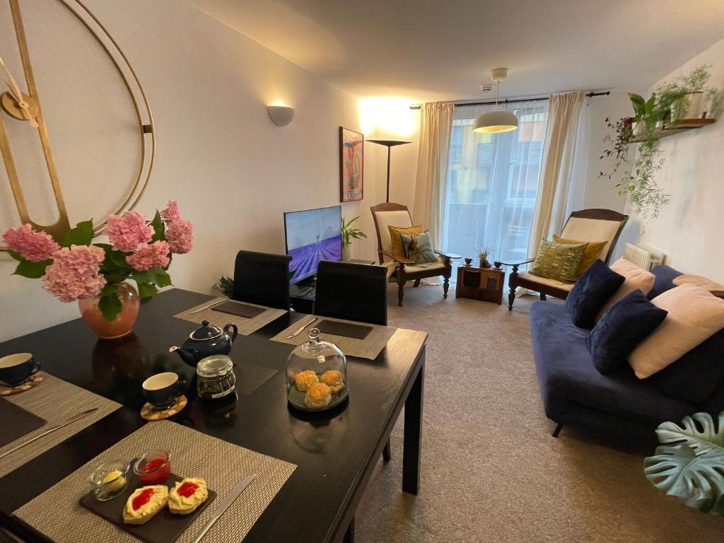 Lombok Apartment near Old Street,Islington,Angel photo