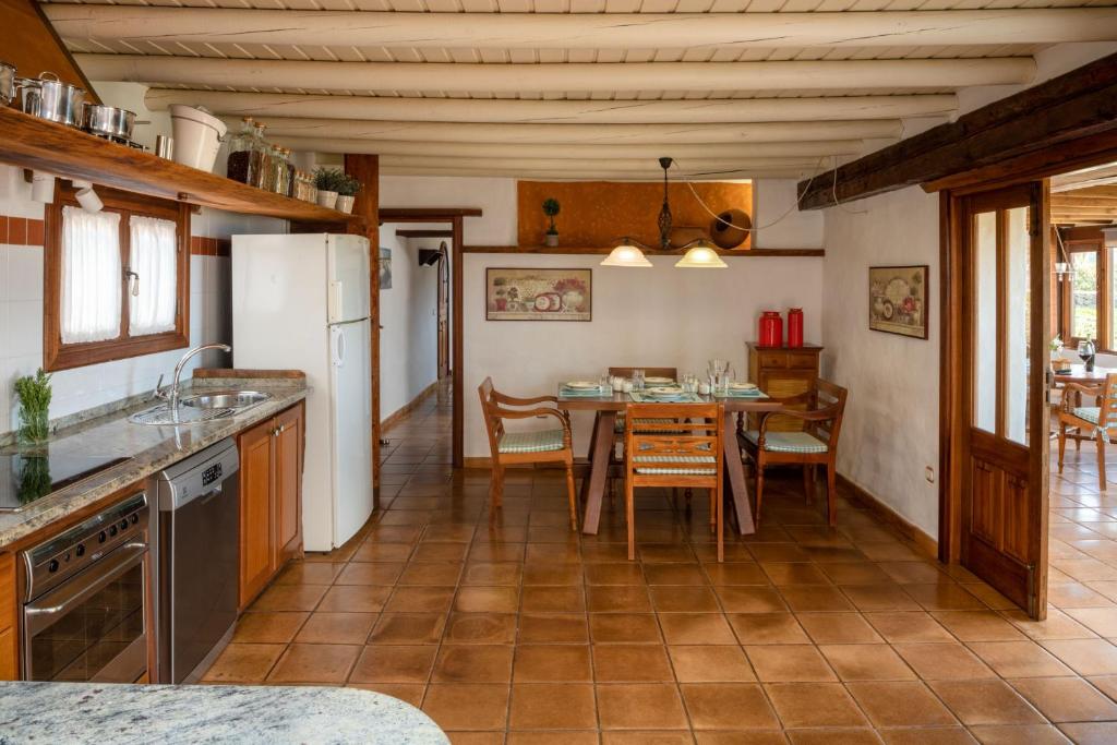 Kuchyň nebo kuchyňský kout v ubytování Casa Poniente