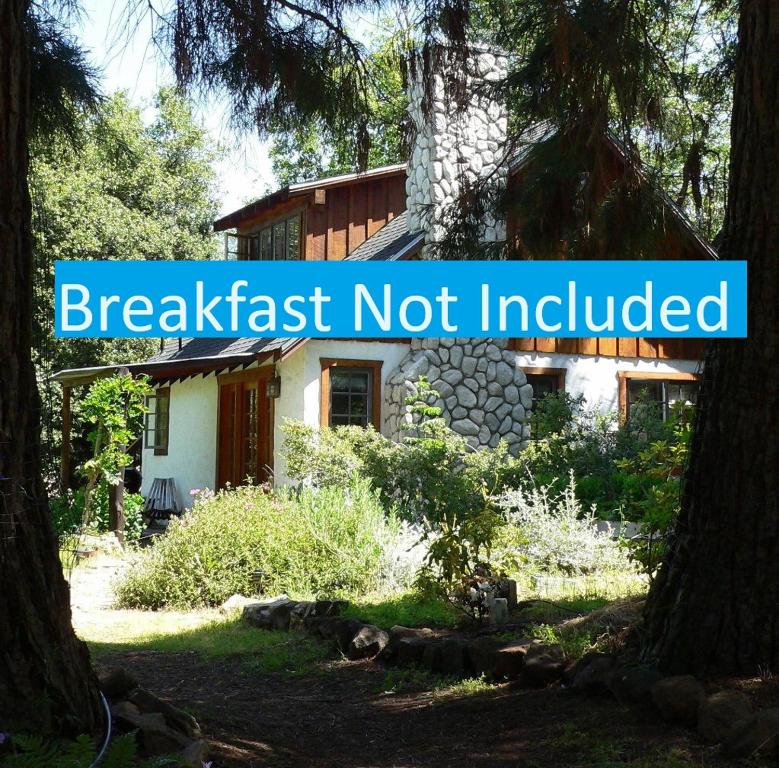 Yosemite Rose Bed and Breakfast - Chalet De Deux Chambres