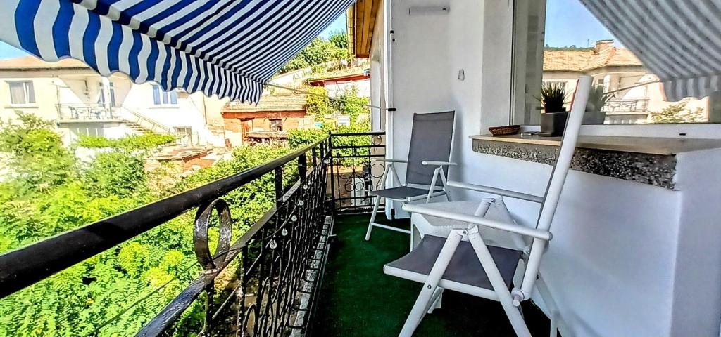 Balkón nebo terasa v ubytování Къща за гости Веселина - Ивайловград