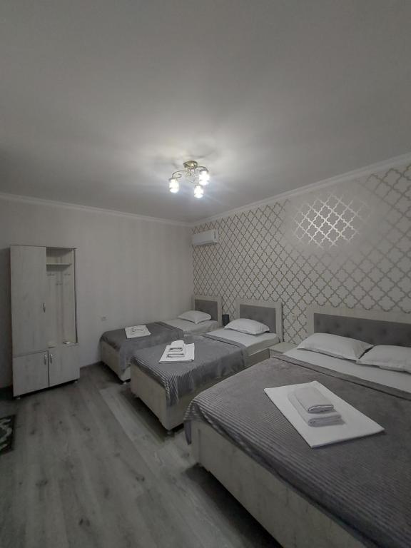 Postel nebo postele na pokoji v ubytování Hotel Rabat Castle