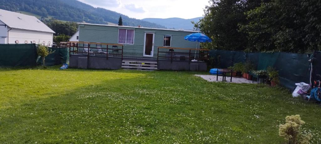 Nespecifikovaný výhled na hory nebo výhled na hory při pohledu z apartmánu