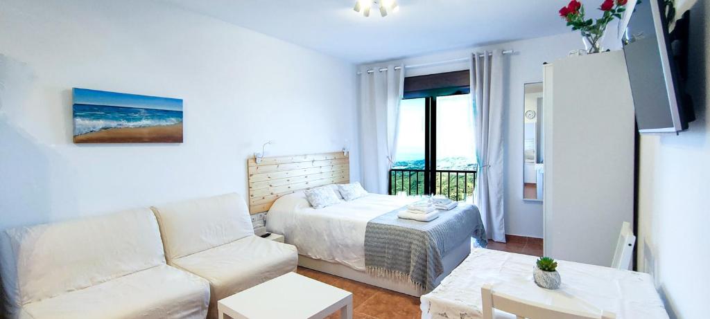 Μια τηλεόραση ή/και κέντρο ψυχαγωγίας στο Estudio Panorámico Comares