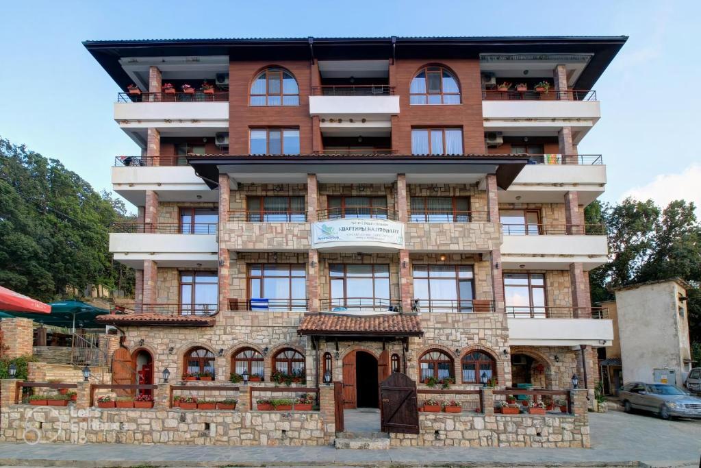 Budova, kde se apartmán nachází