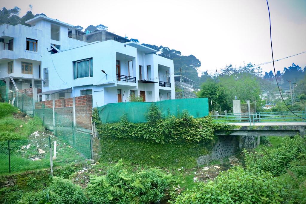 Zahrada ubytování SRI VARİ studio Apartments