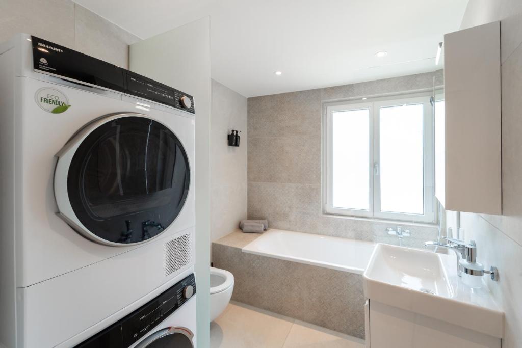 Ästhetische Wohnung, zentral gelegen! - Resim 7