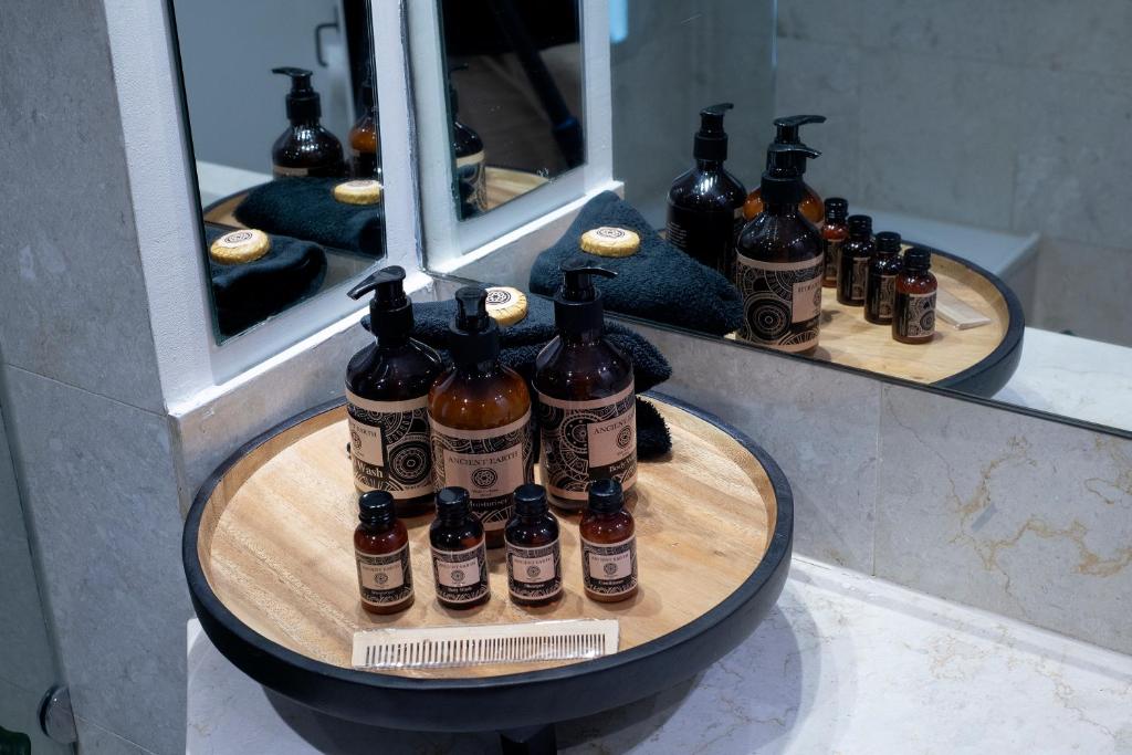 Designer Suites - Versace On View - Resim 17