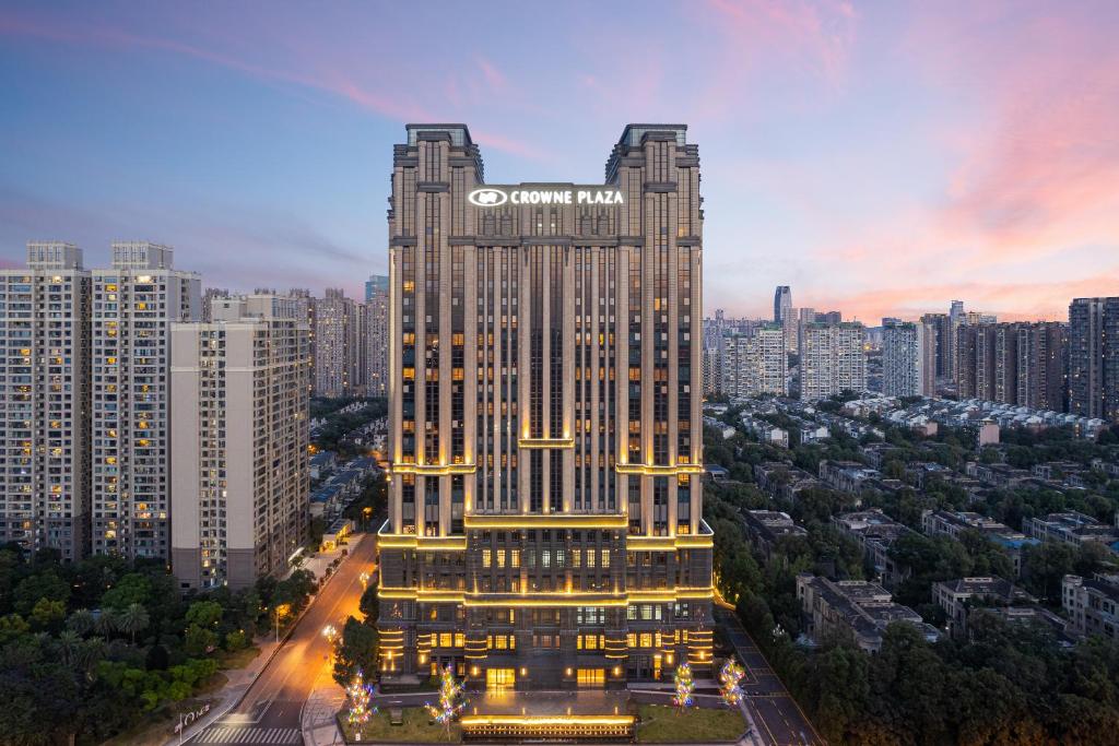 Bangunan di mana terletaknya hotel