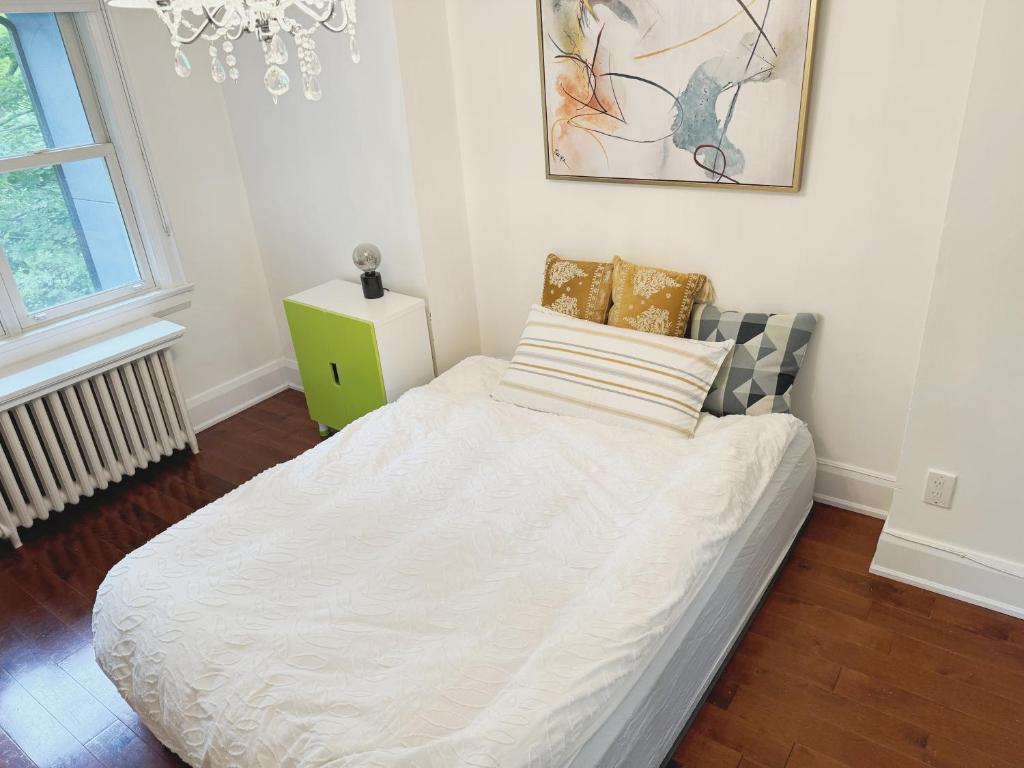 A bright and tidy double-bed room in midtown - Chambre Double